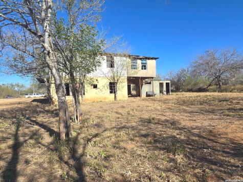 2350 N State Highway 16 Jourdanton TX 78026