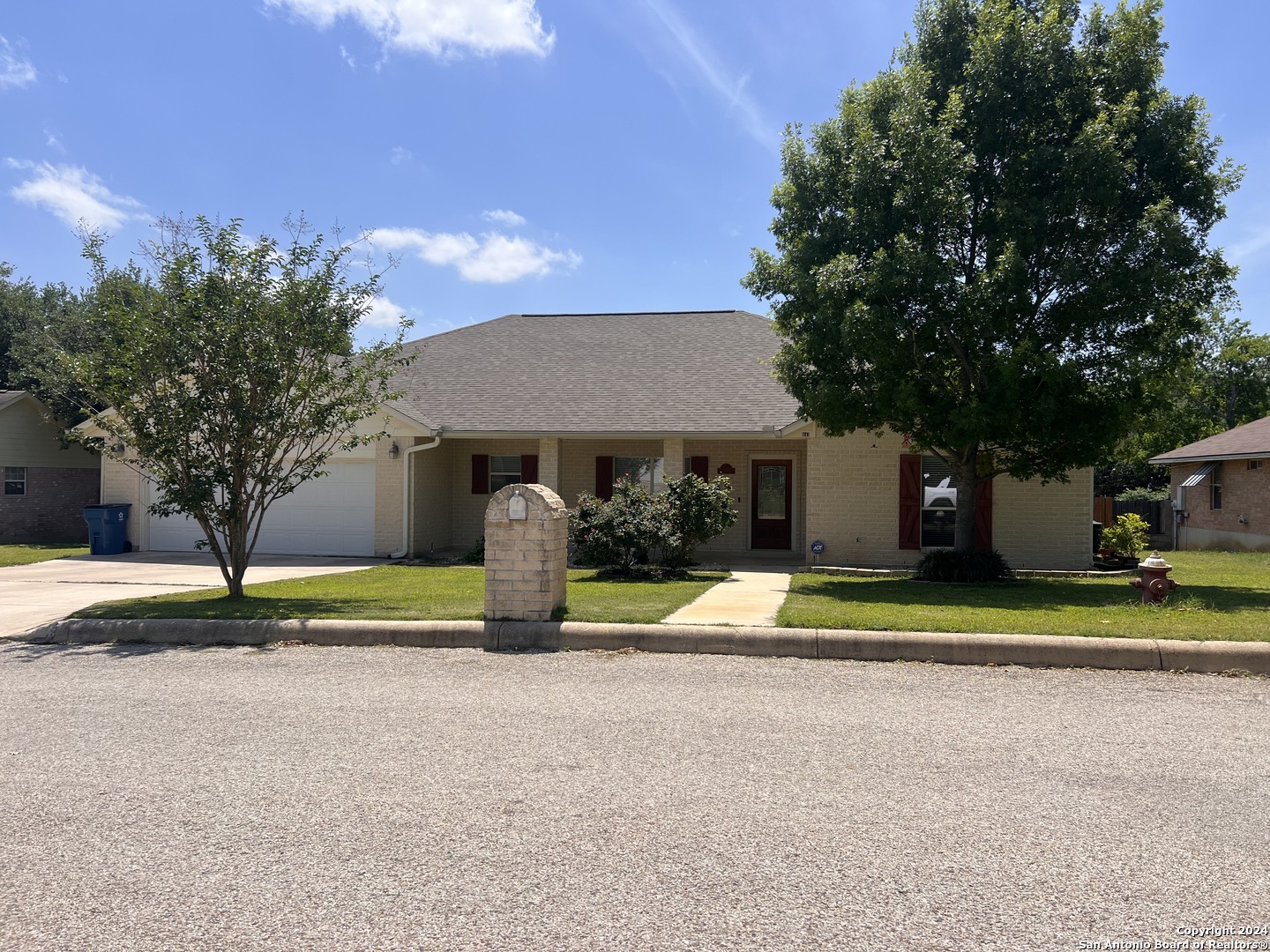 1143 Eagle View Pleasanton TX 78064