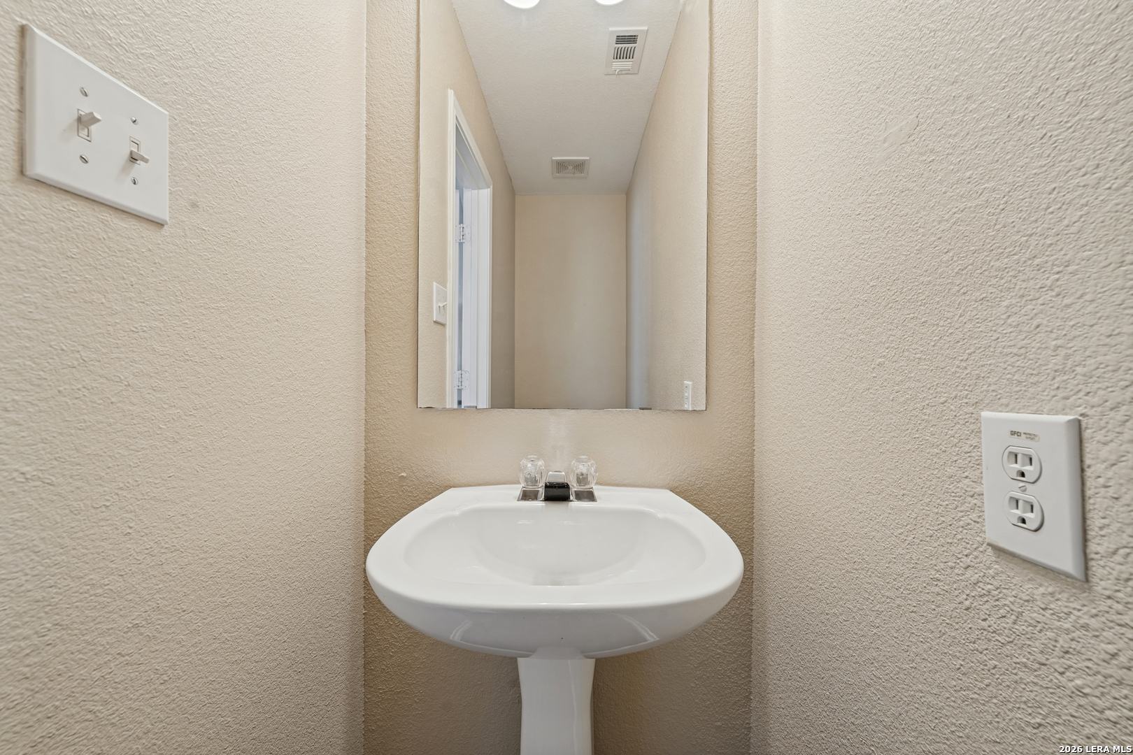 1730 Twilight Bluff San Antonio TX 78260