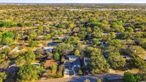 1311 Wiltshire Terrell Hills TX 78209