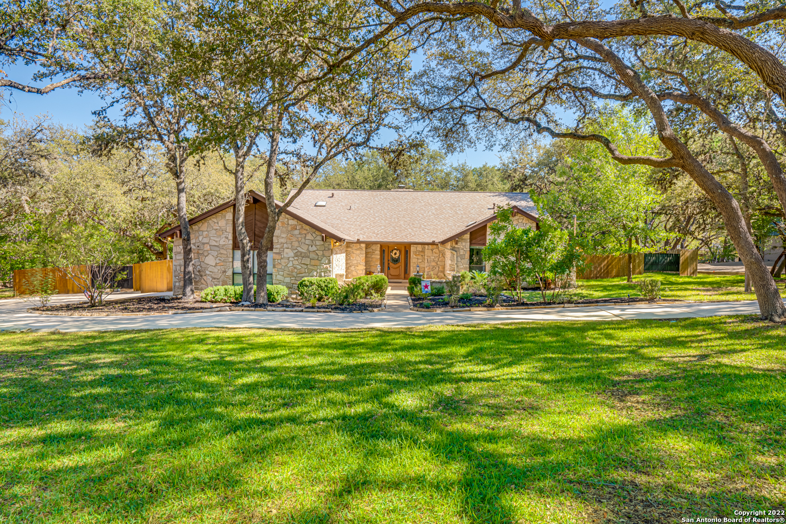 26014 Oak Nest Lane San Antonio TX 78255
