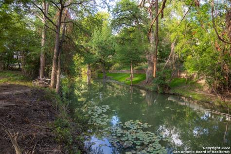 503 Lower Lacoste Road Castroville TX 78009