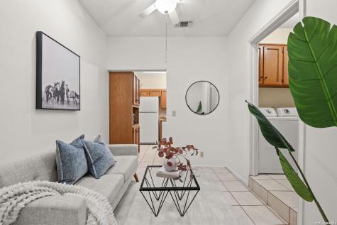 2902 Spring Bend San Antonio TX 78209