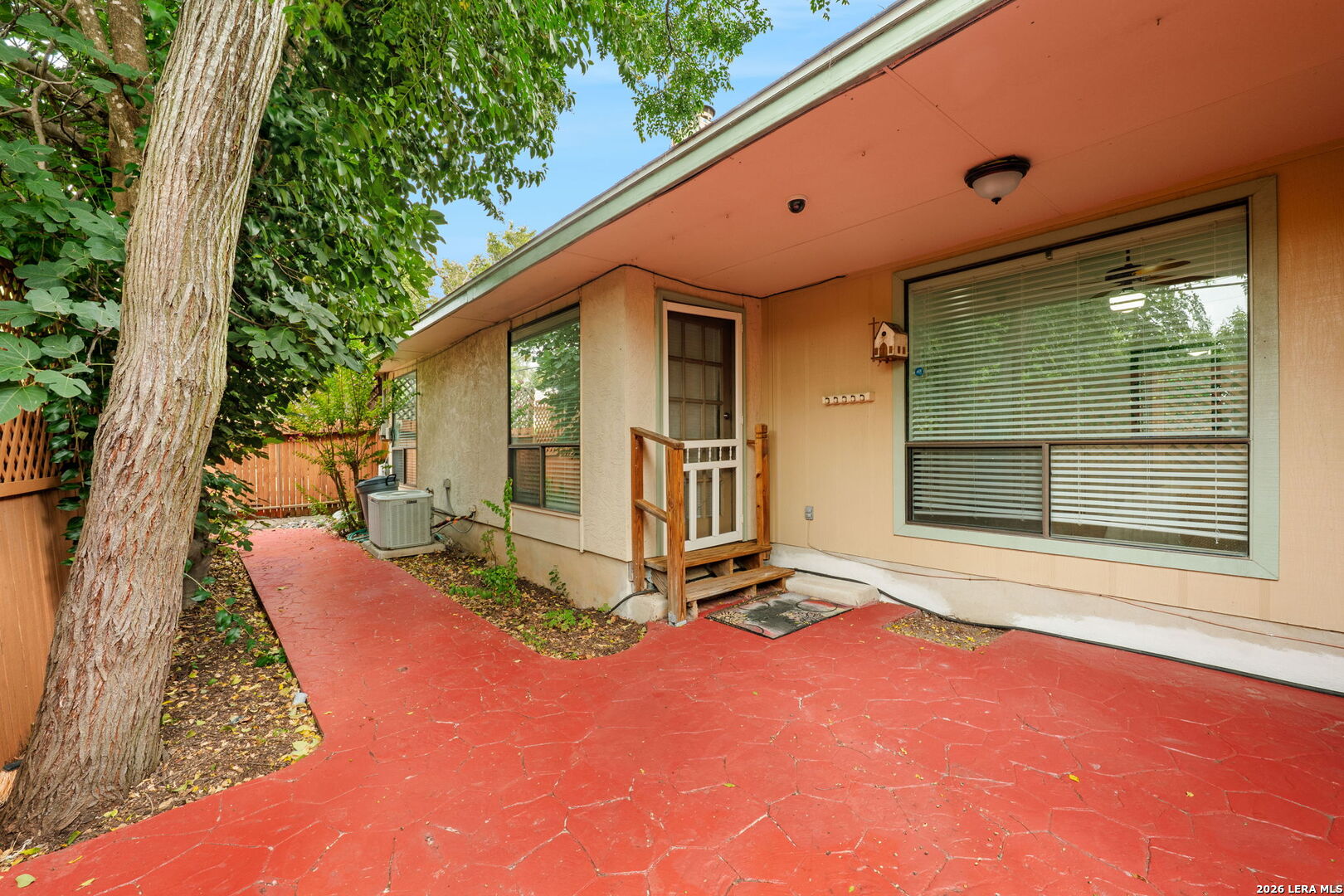 2902 Spring Bend San Antonio TX 78209