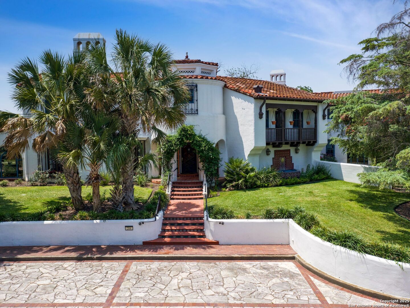 San Antonio TX, 204 Zambrano