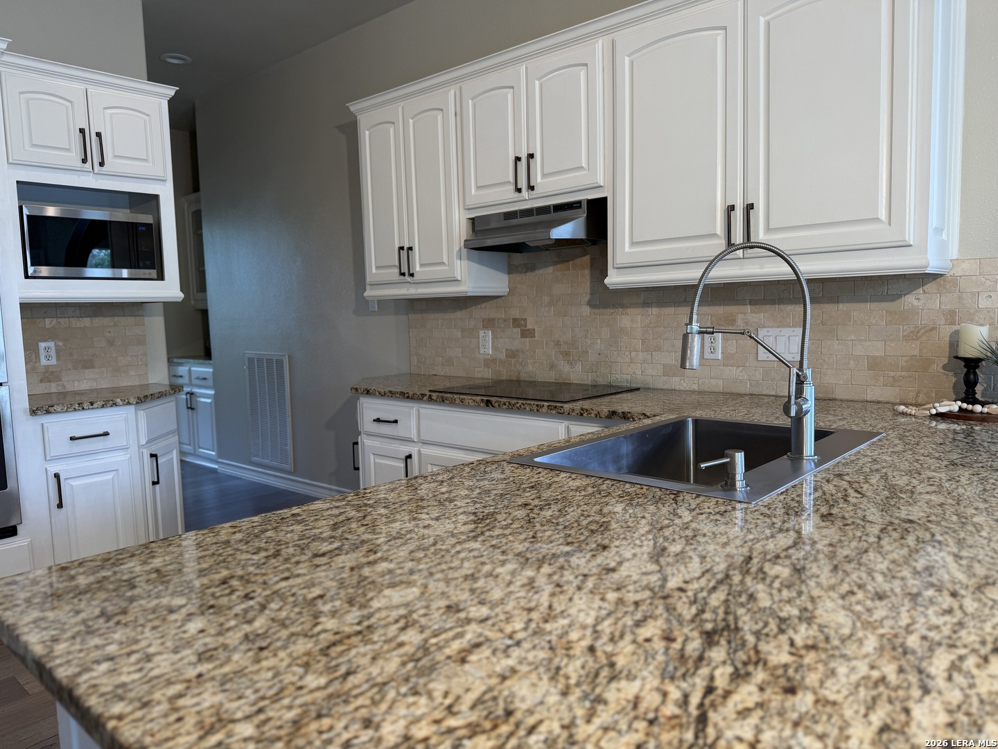 1202 Hymeadow San Antonio TX 78258