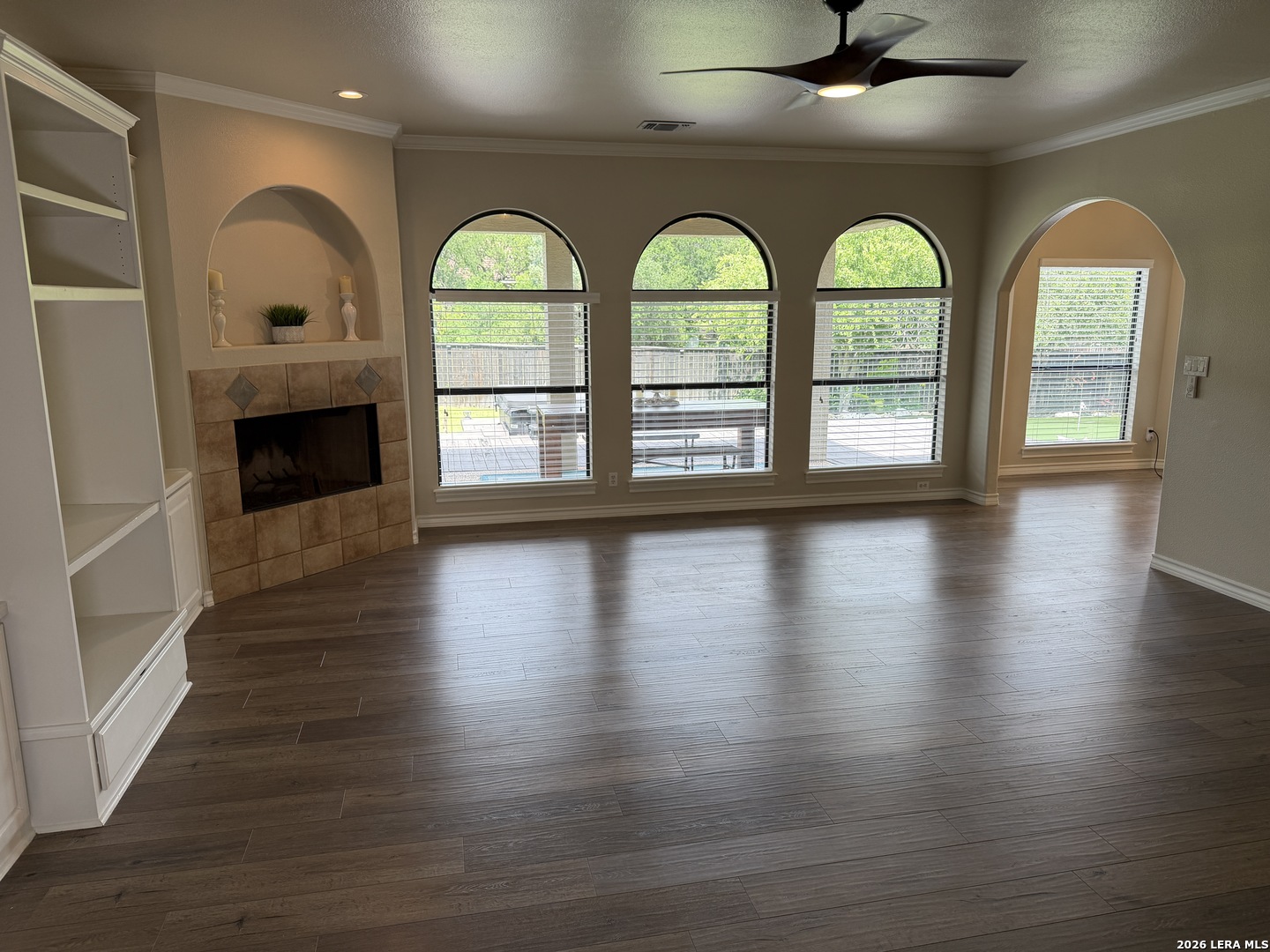 1202 Hymeadow San Antonio TX 78258