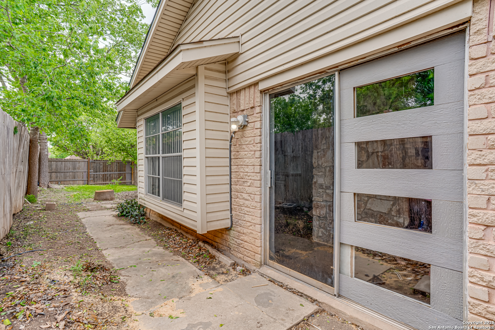 3330 Turnabout Schertz TX 78108