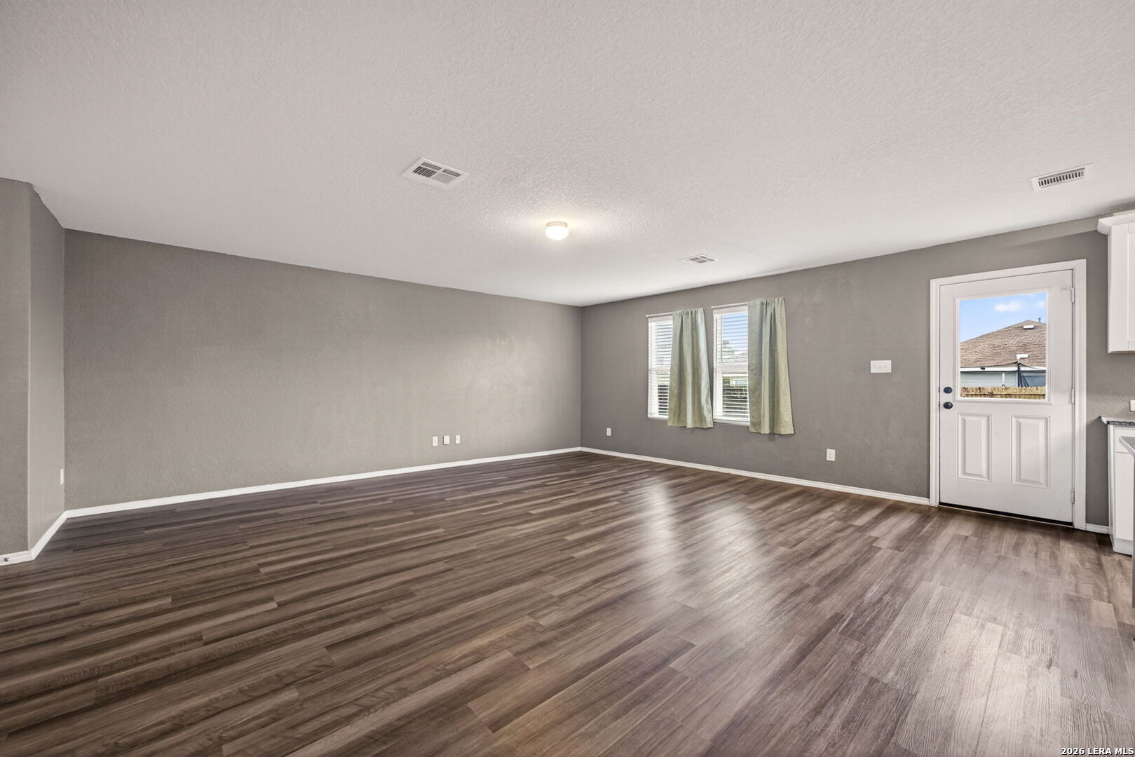 8518 Cassia Cove Converse TX 78109