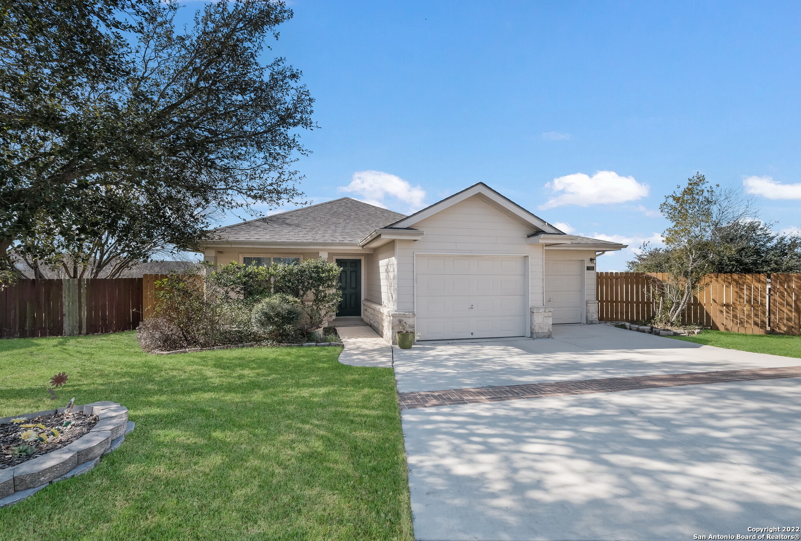 7226 Comet Manor San Antonio TX 78252