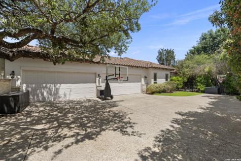 112 Tuscany Way Shavano Park TX 78249