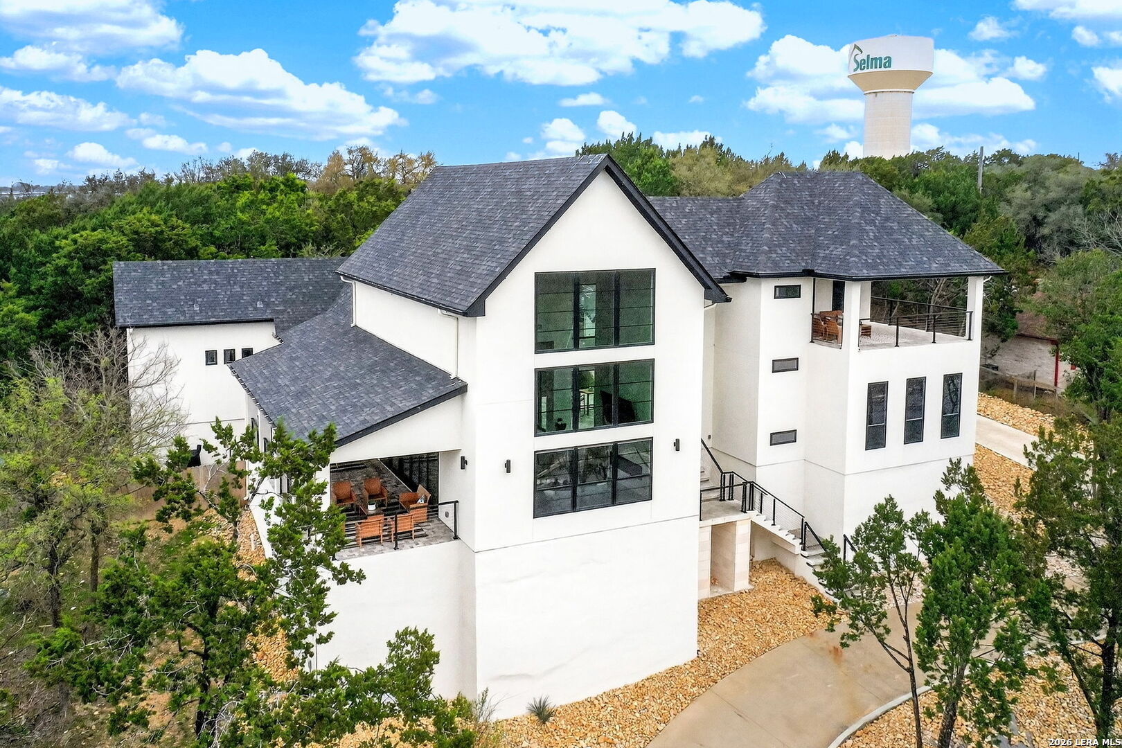 8024 Alton Selma TX 78154