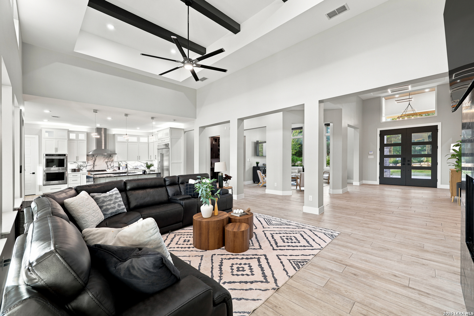 1101 Montecito Bulverde TX 78163