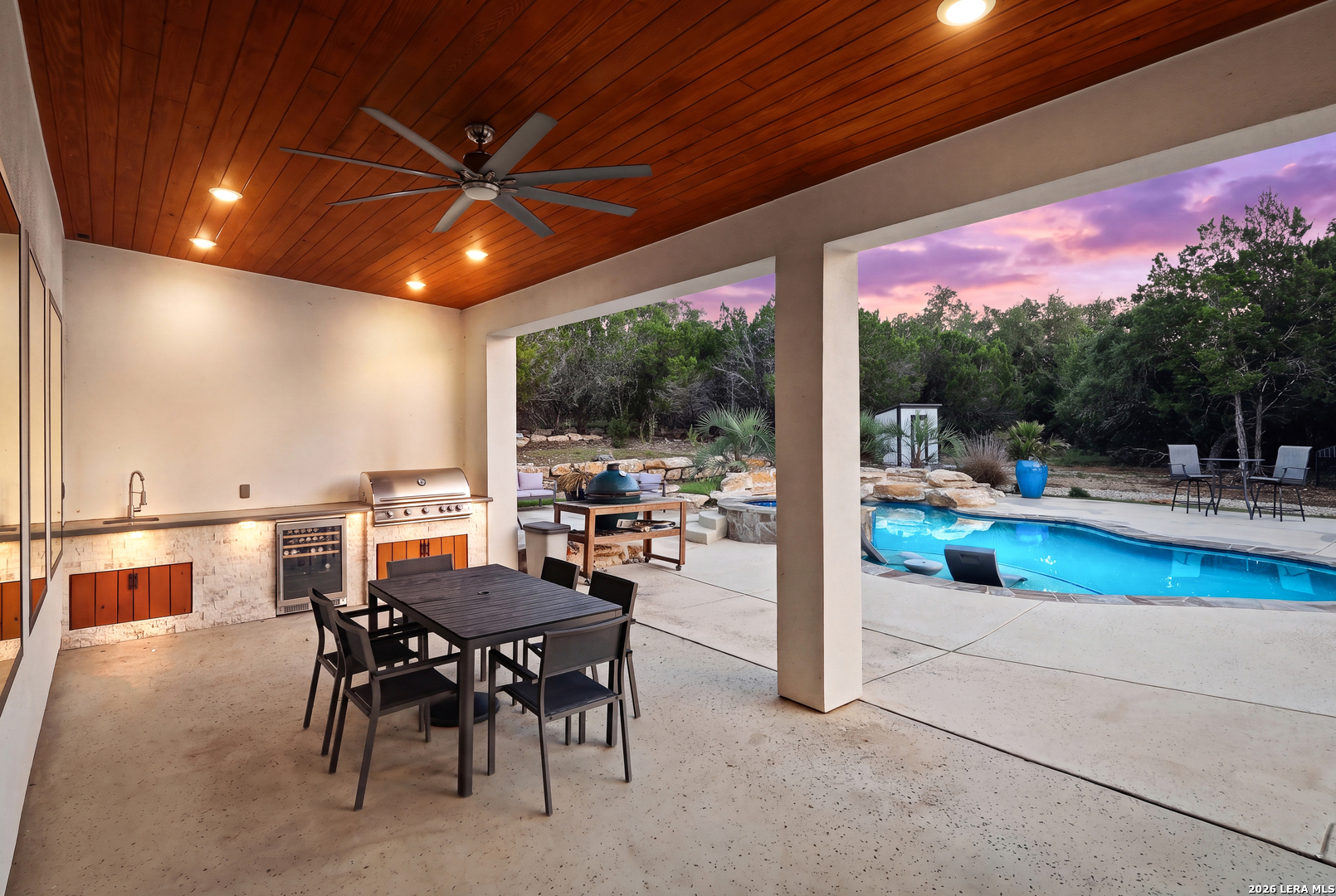 1101 Montecito Bulverde TX 78163