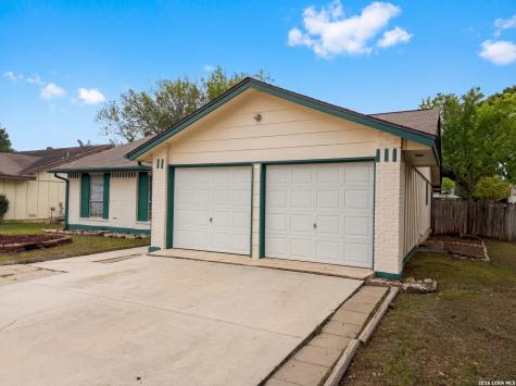 528 Pecan Drive Schertz TX 78154