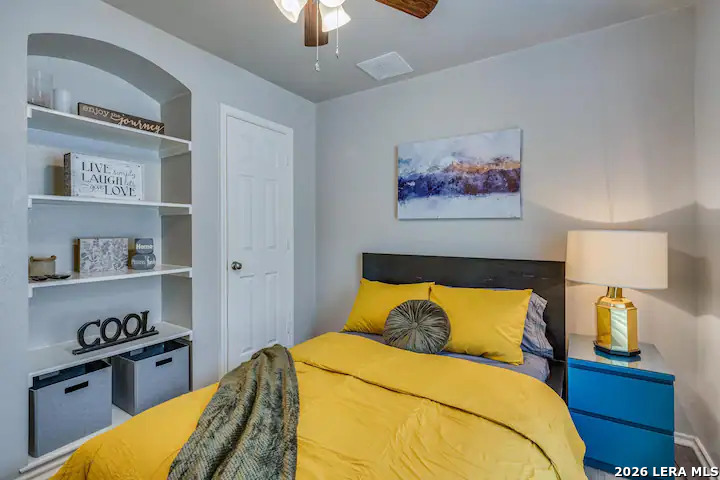 627 Claude W Black San Antonio TX 78203