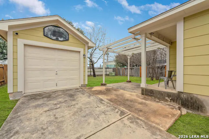 627 Claude W Black San Antonio TX 78203