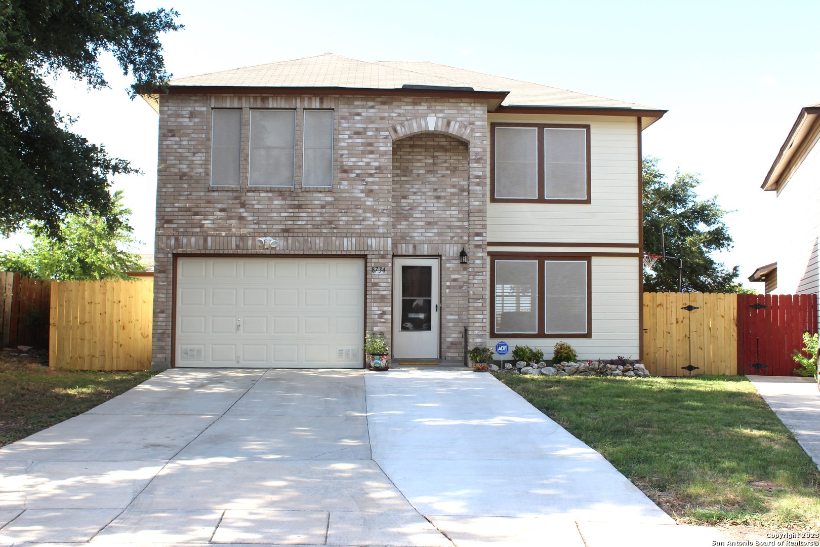 8734 Tarin Point Converse TX 78109