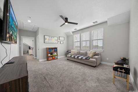 2493 County Road 4713 Lacoste TX 78039