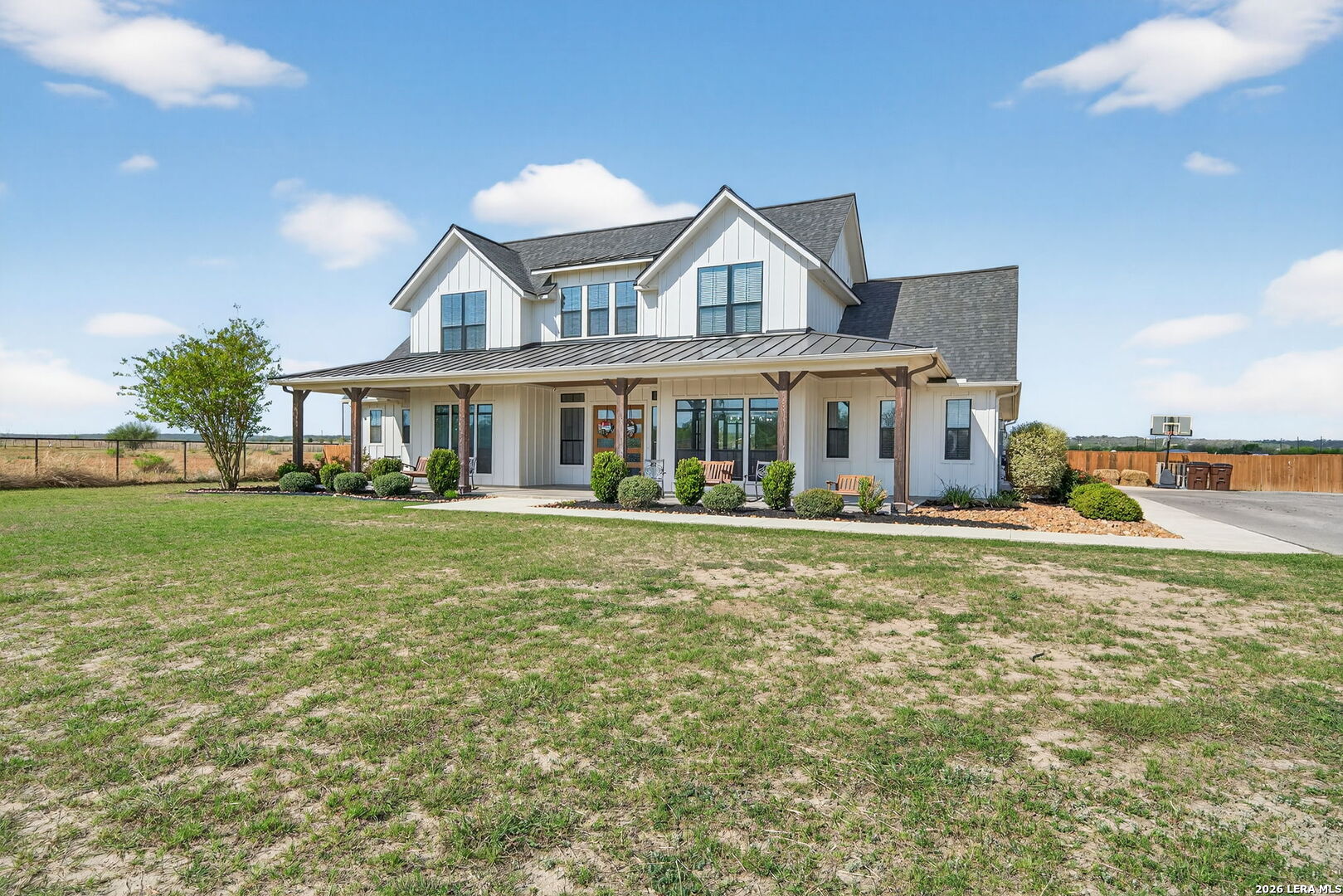 2493 County Road 4713 Lacoste TX 78039