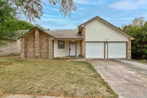 7908 Forest Cabin Live Oak TX 78233