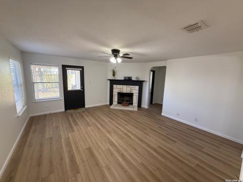 7847 Oakdale Park San Antonio TX 78254