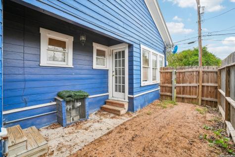 821 E Quincy Street San Antonio TX 78215