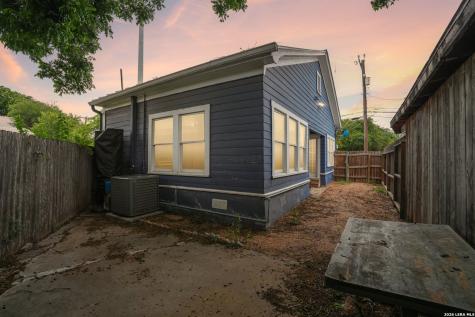821 E Quincy Street San Antonio TX 78215