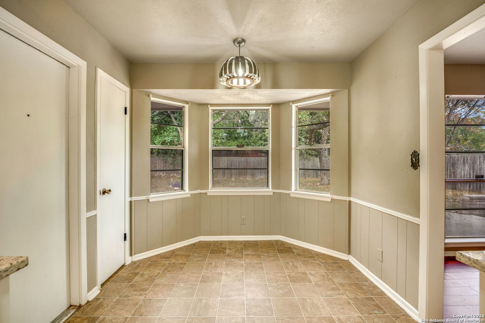 6915 Forest Grove San Antonio TX 78240