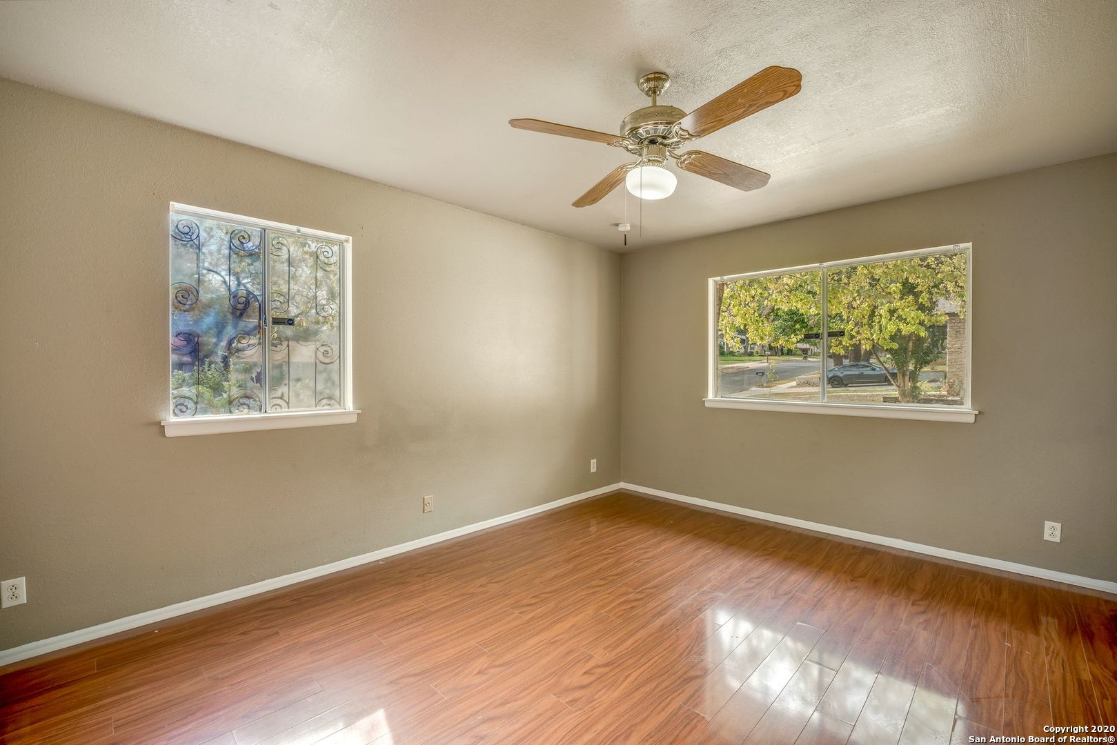 6915 Forest Grove San Antonio TX 78240