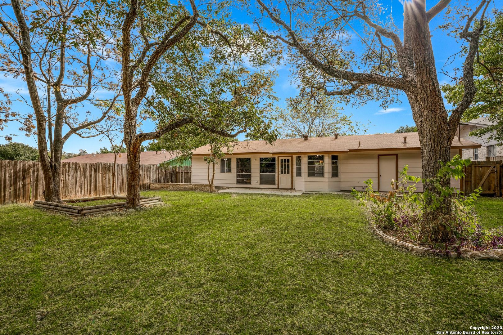 6915 Forest Grove San Antonio TX 78240