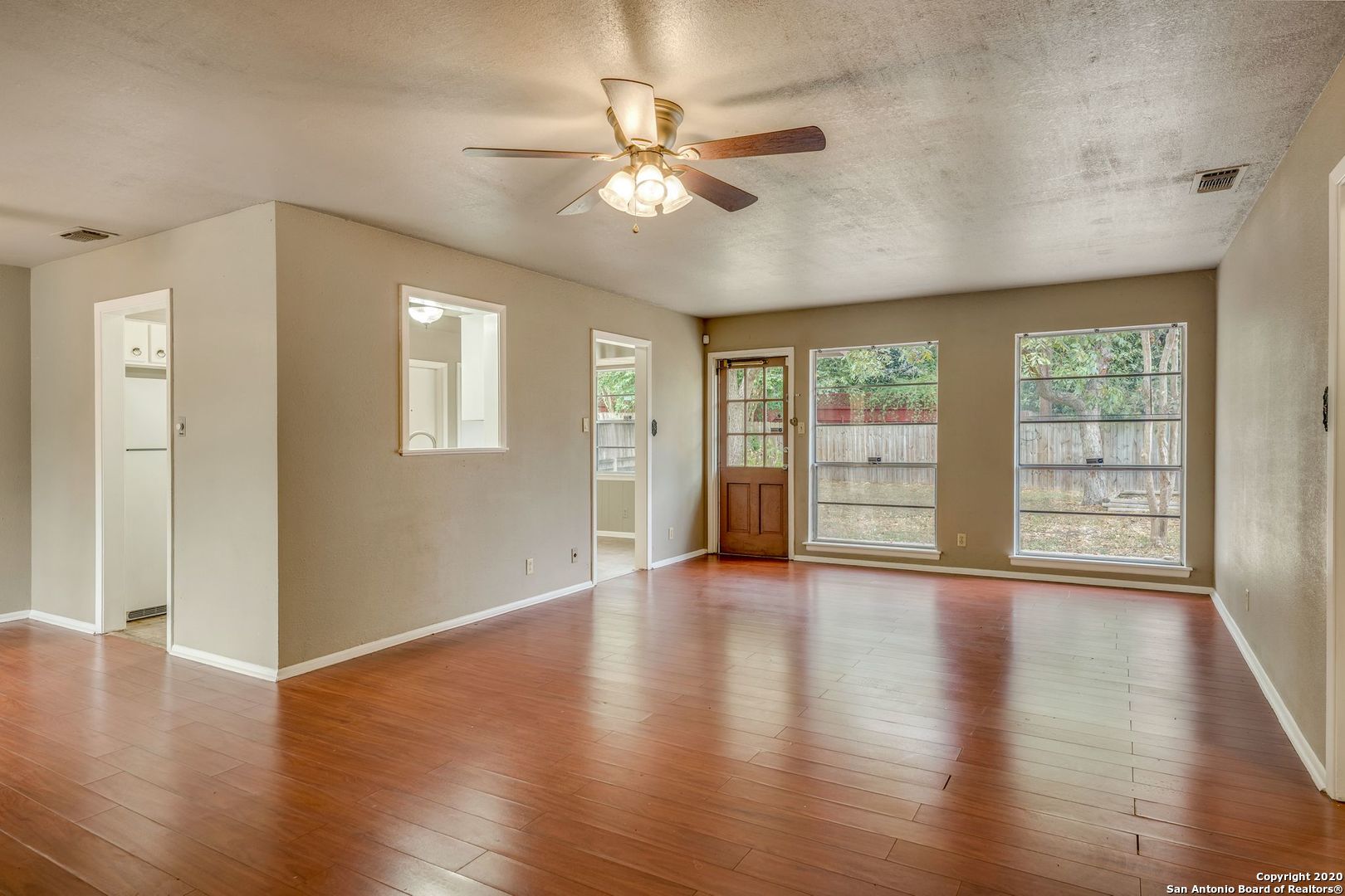 6915 Forest Grove San Antonio TX 78240