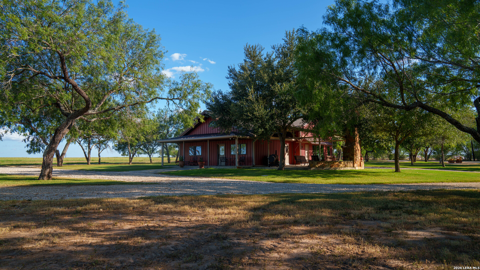 106 County Road 253 Poth TX 78147