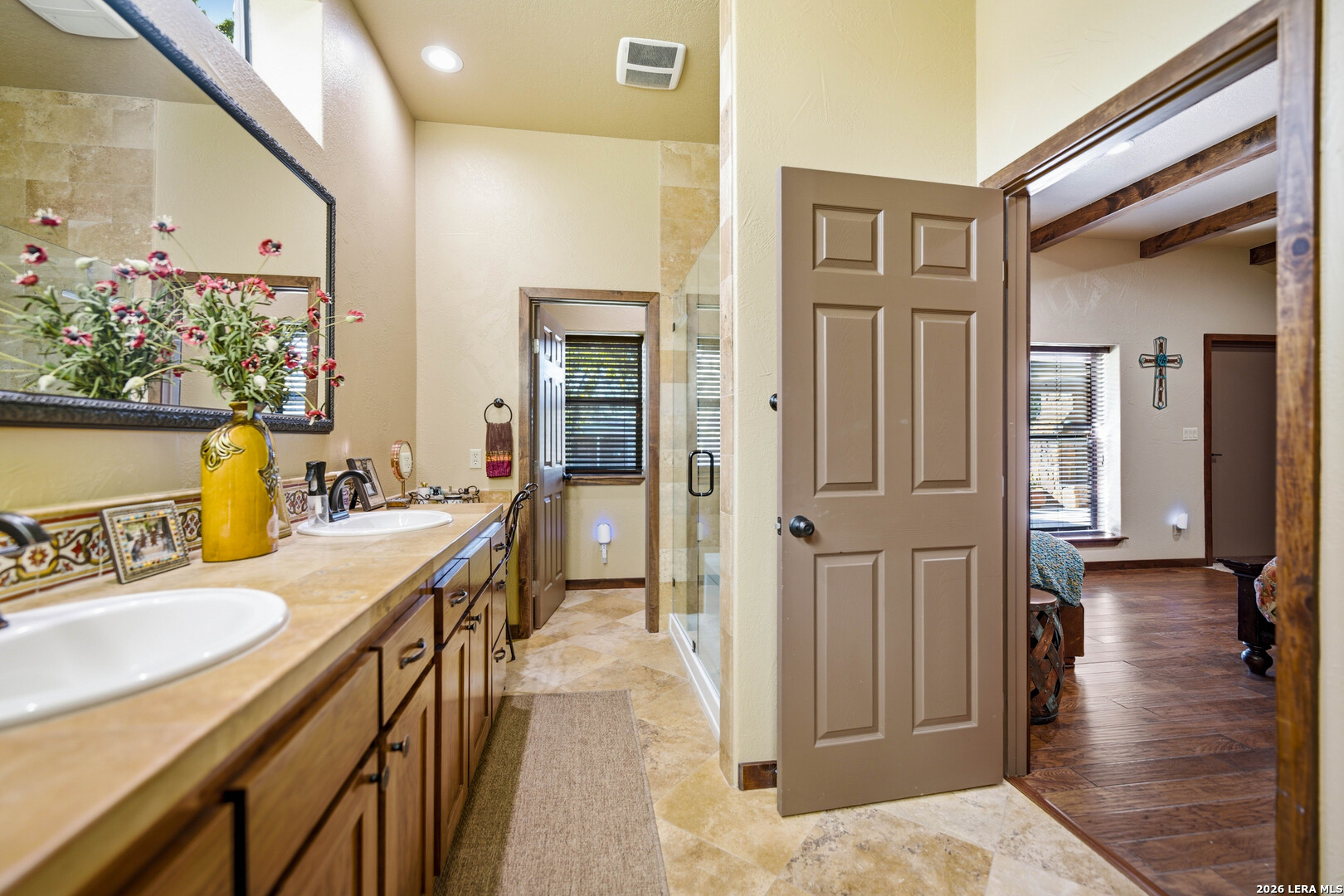 106 County Road 253 Poth TX 78147