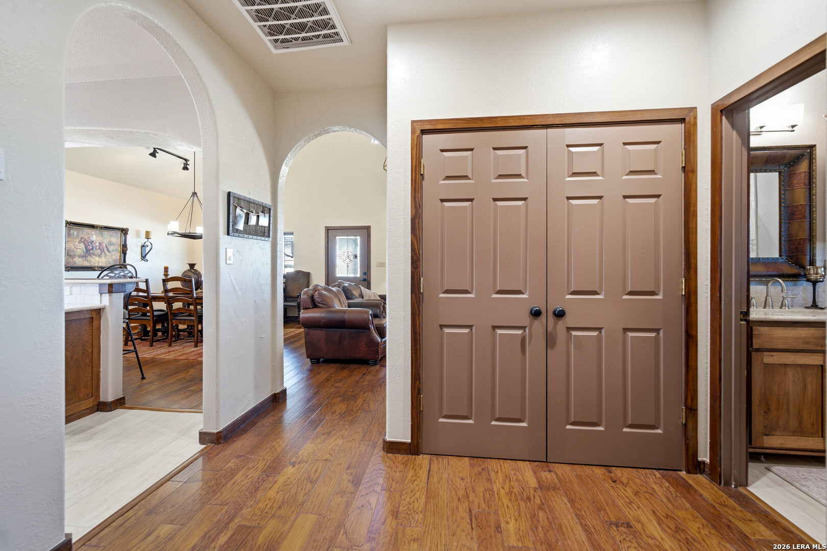 106 County Road 253 Poth TX 78147