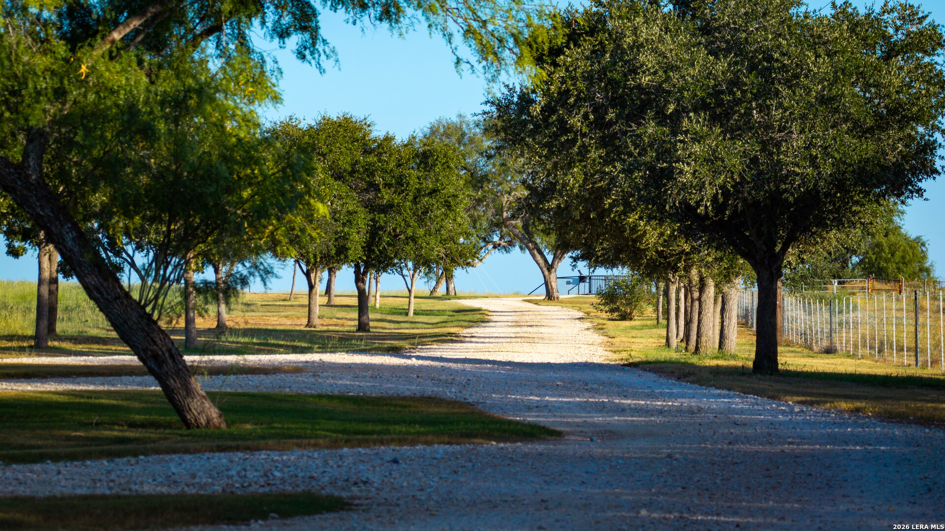 106 County Road 253 Poth TX 78147