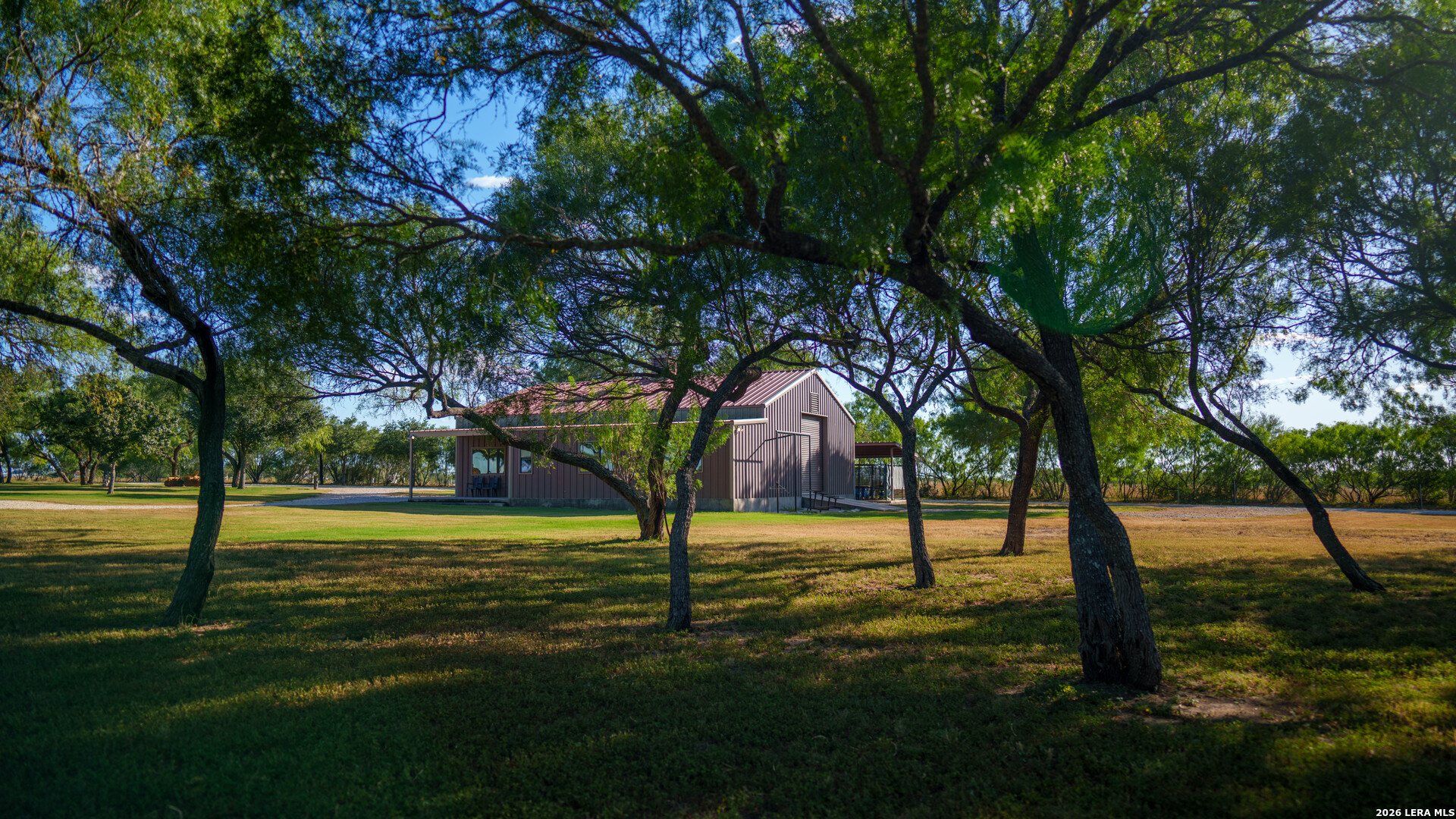 106 County Road 253 Poth TX 78147