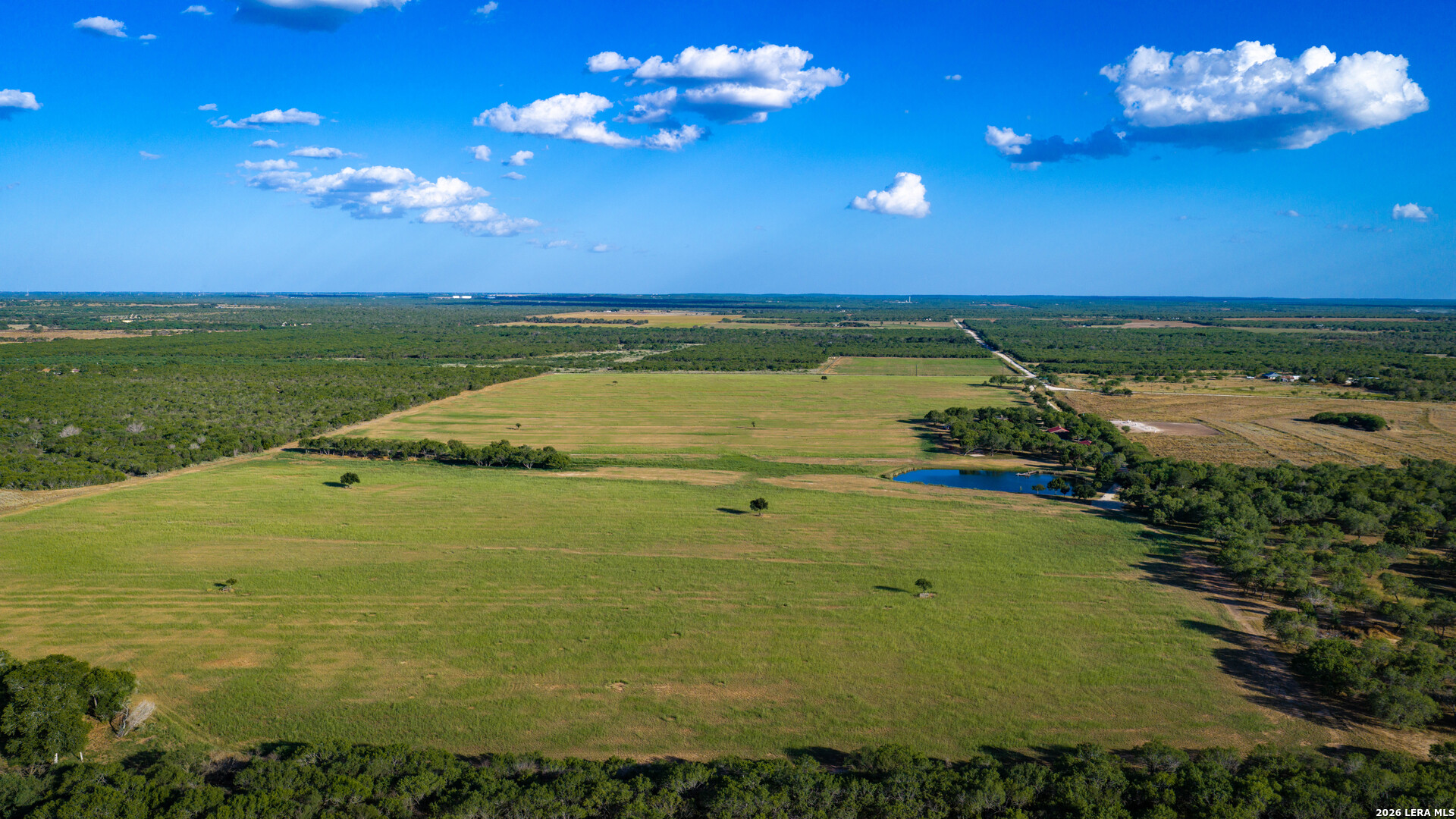 106 County Road 253 Poth TX 78147