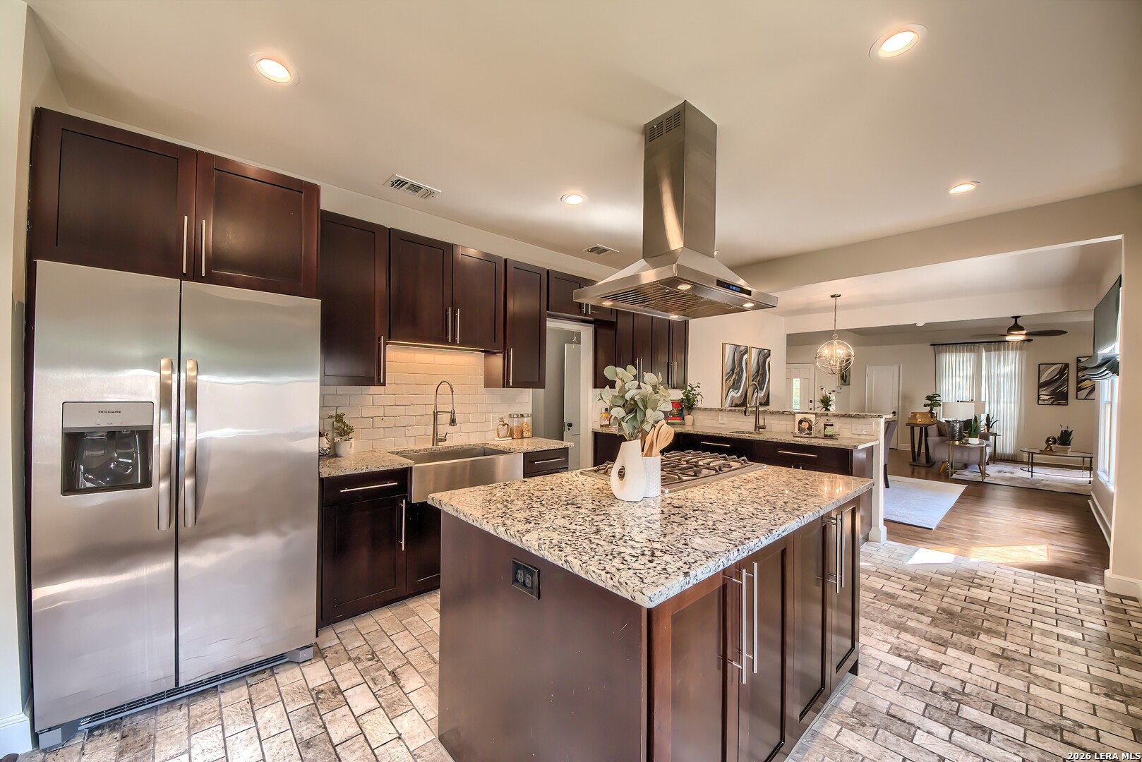 811 E Magnolia Avenue San Antonio TX 78212