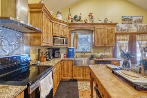 1140 E Curtis Bourn Crystal City TX 78839