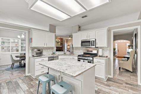 9423 Camino Venado Helotes TX 78023