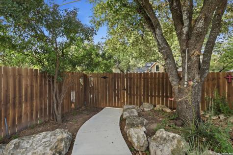 9423 Camino Venado Helotes TX 78023