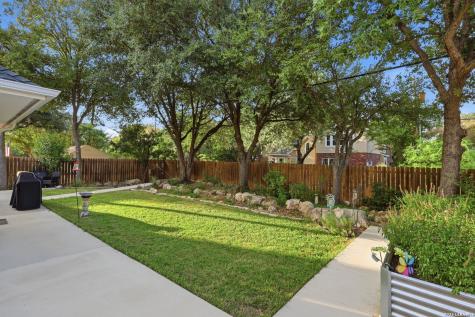 9423 Camino Venado Helotes TX 78023