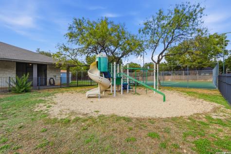 9423 Camino Venado Helotes TX 78023