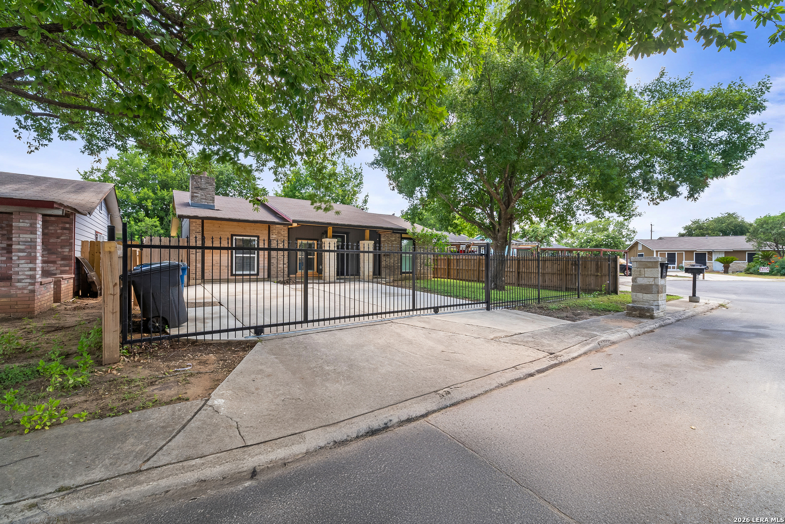 6750 Paradise Oak Drive San Antonio TX 78227