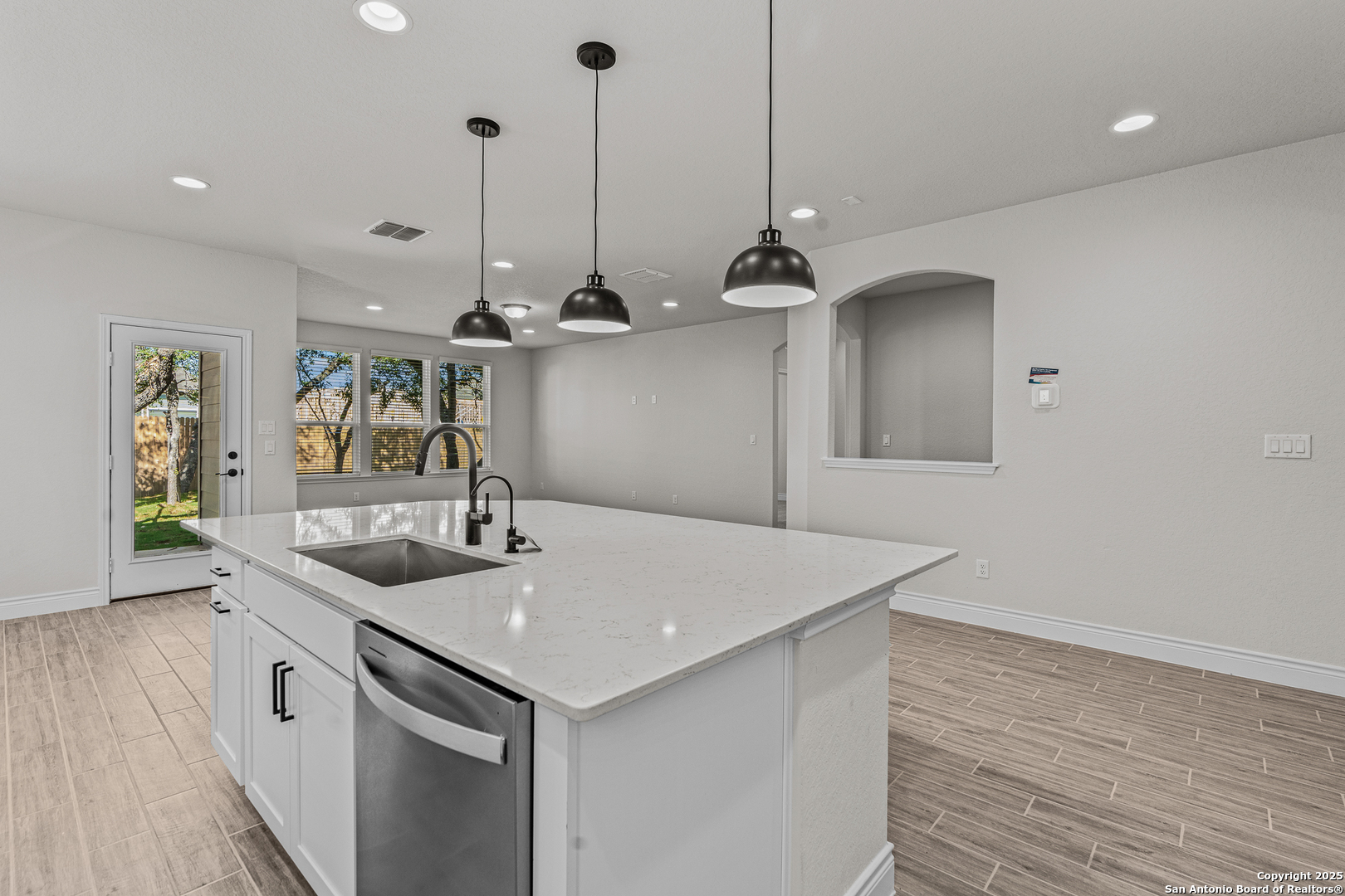 10207 Cactus Hills San Antonio TX 78254