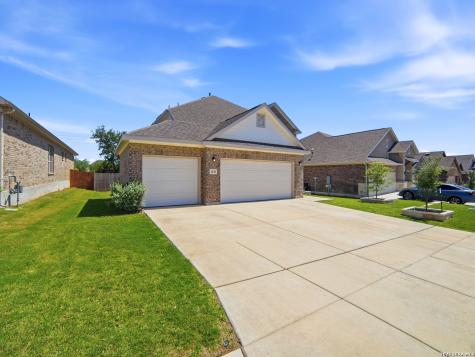1639 Dunvegan Park Bulverde TX 78163