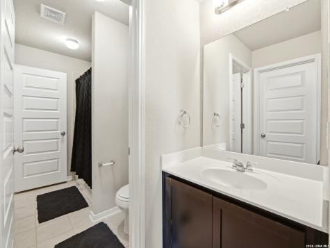 1639 Dunvegan Park Bulverde TX 78163