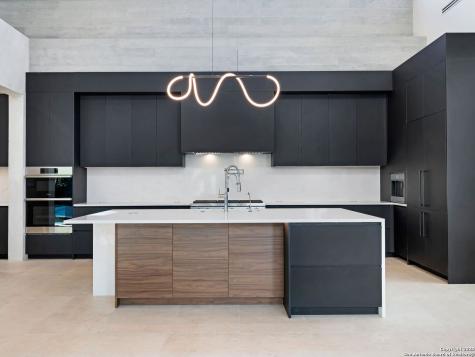 24606 Cliff Line San Antonio TX 78257