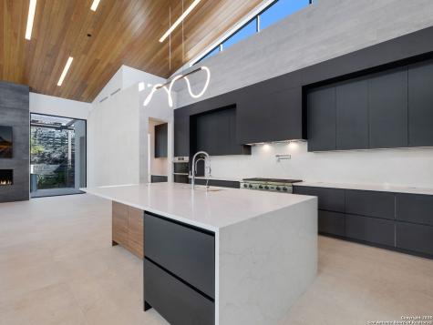 24606 Cliff Line San Antonio TX 78257